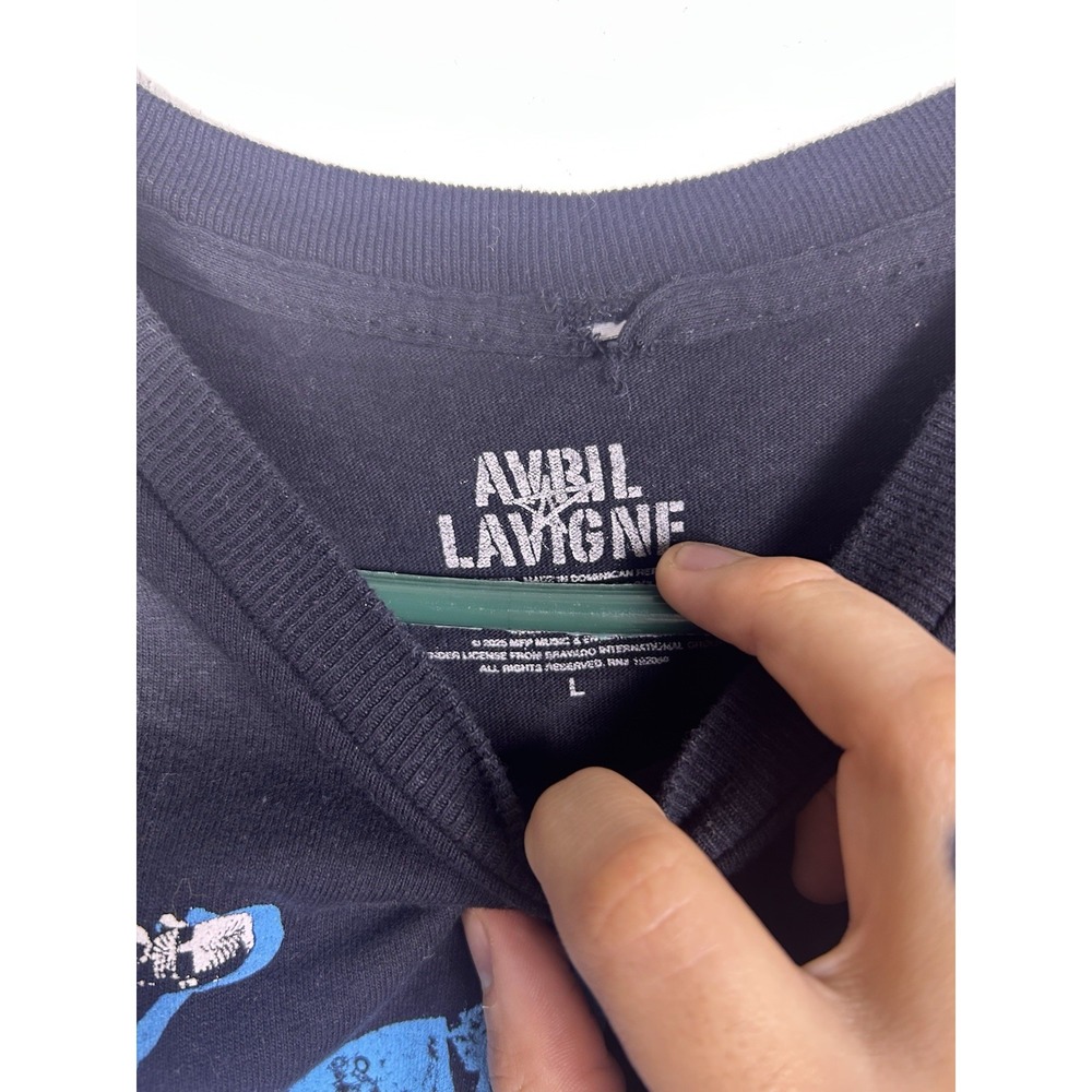 Avril Lavigne Greatest Hits Tour Womens Shirt Top Double Side Graphic Band Sz L - Picture 3 of 6